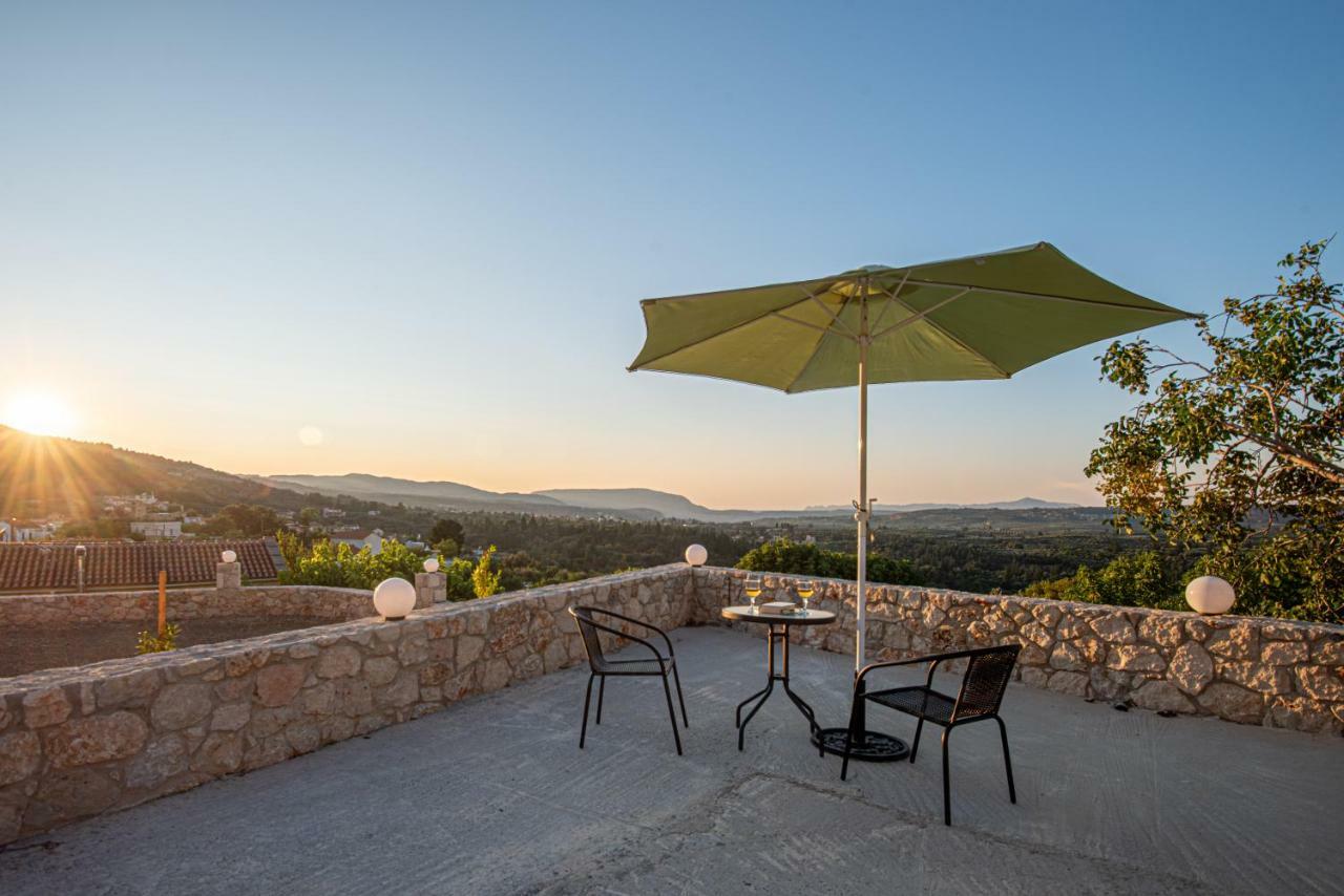 Panorama Country Residence Tzitzifes Bagian luar foto